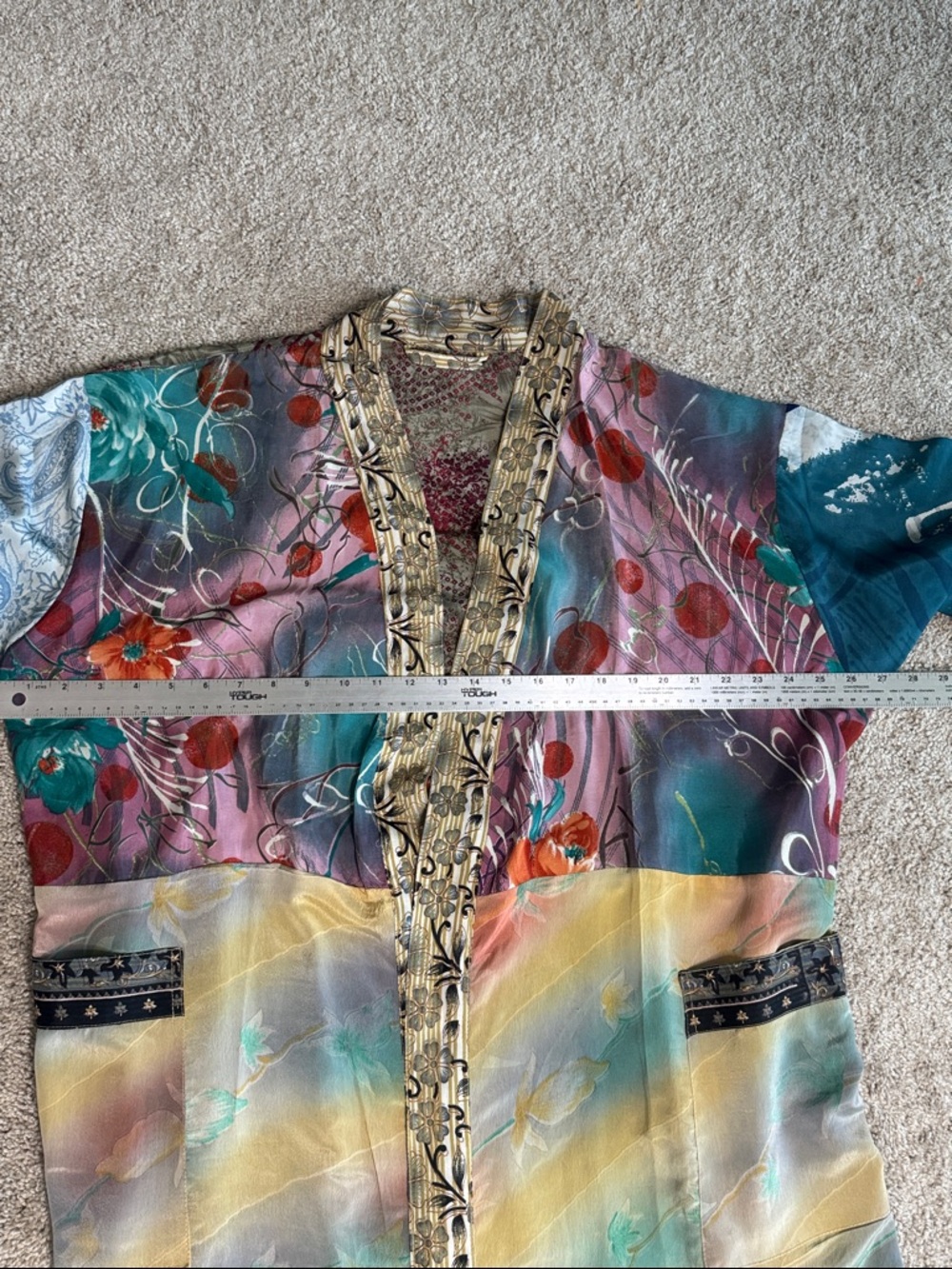 Patchwork Kimono Robe with Floral Prints Size XL Comfy Oversized w/ Pockets - Picture 7 of 9